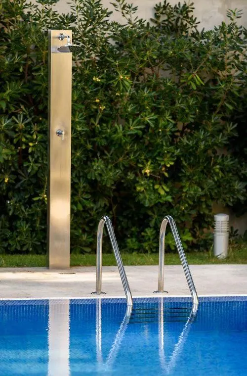 Luxury Seafront Villa Castello Split With Private Heated Pool, Jacuzzi And Sauna At The Beach In Split 0*,  Croacia