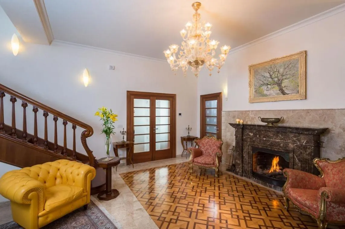 Luxury Seafront Villa Castello Split With Private Heated Pool, Jacuzzi And Sauna At The Beach In Split