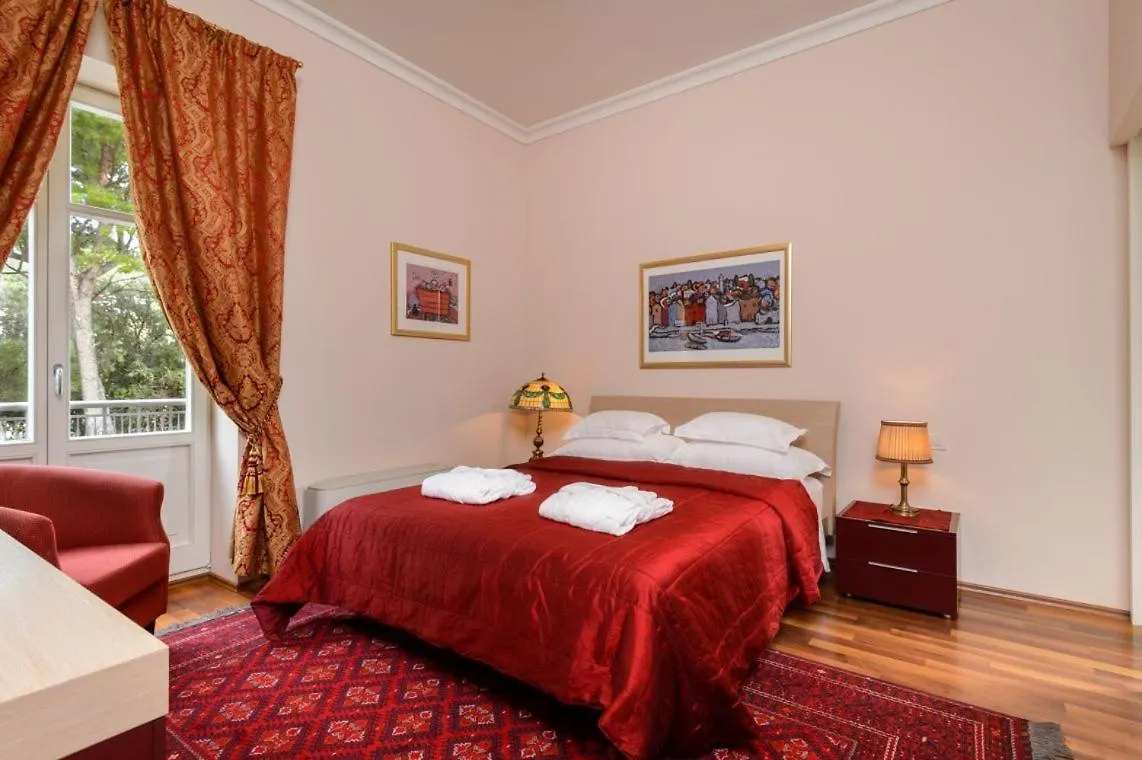 Luxury Seafront Villa Castello Split With Private Heated Pool, Jacuzzi And Sauna At The Beach In Split