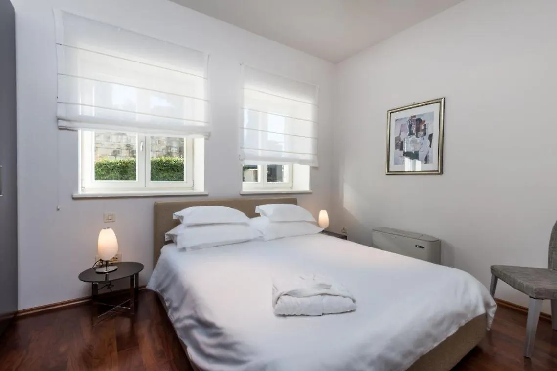 Luxury Seafront Villa Castello Split With Private Heated Pool, Jacuzzi And Sauna At The Beach In Split